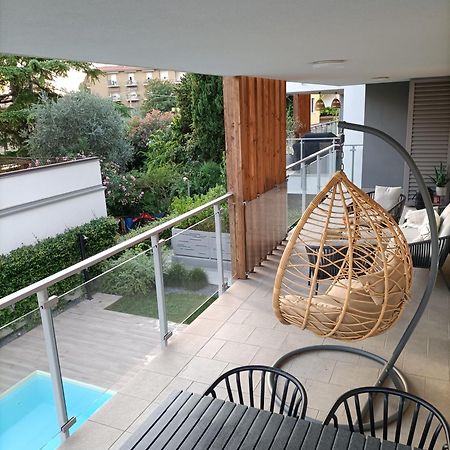 Lake Dream Apartment With Pool In バルドリーノ エクステリア 写真