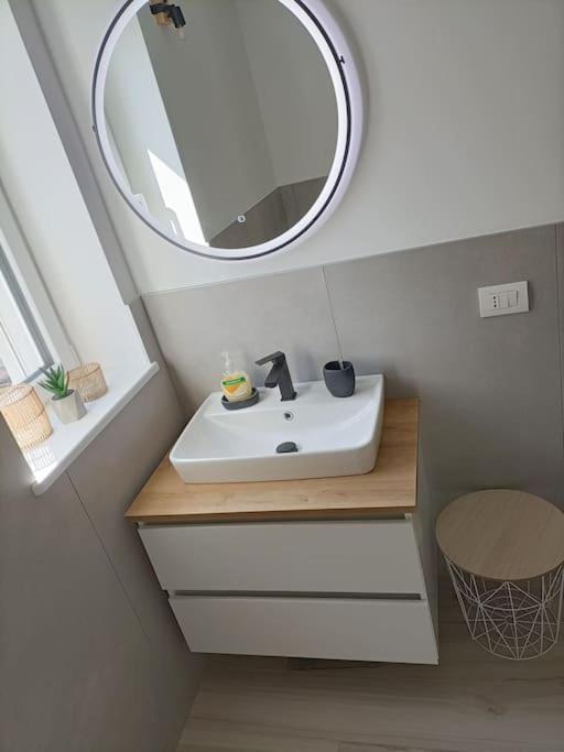 Lake Dream Apartment With Pool In バルドリーノ エクステリア 写真