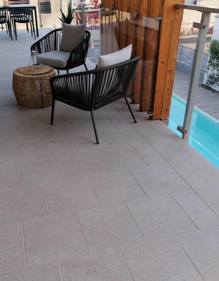 Lake Dream Apartment With Pool In バルドリーノ エクステリア 写真