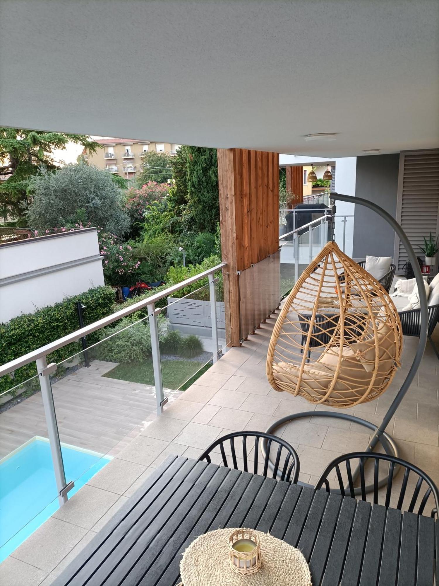 Lake Dream Apartment With Pool In バルドリーノ エクステリア 写真
